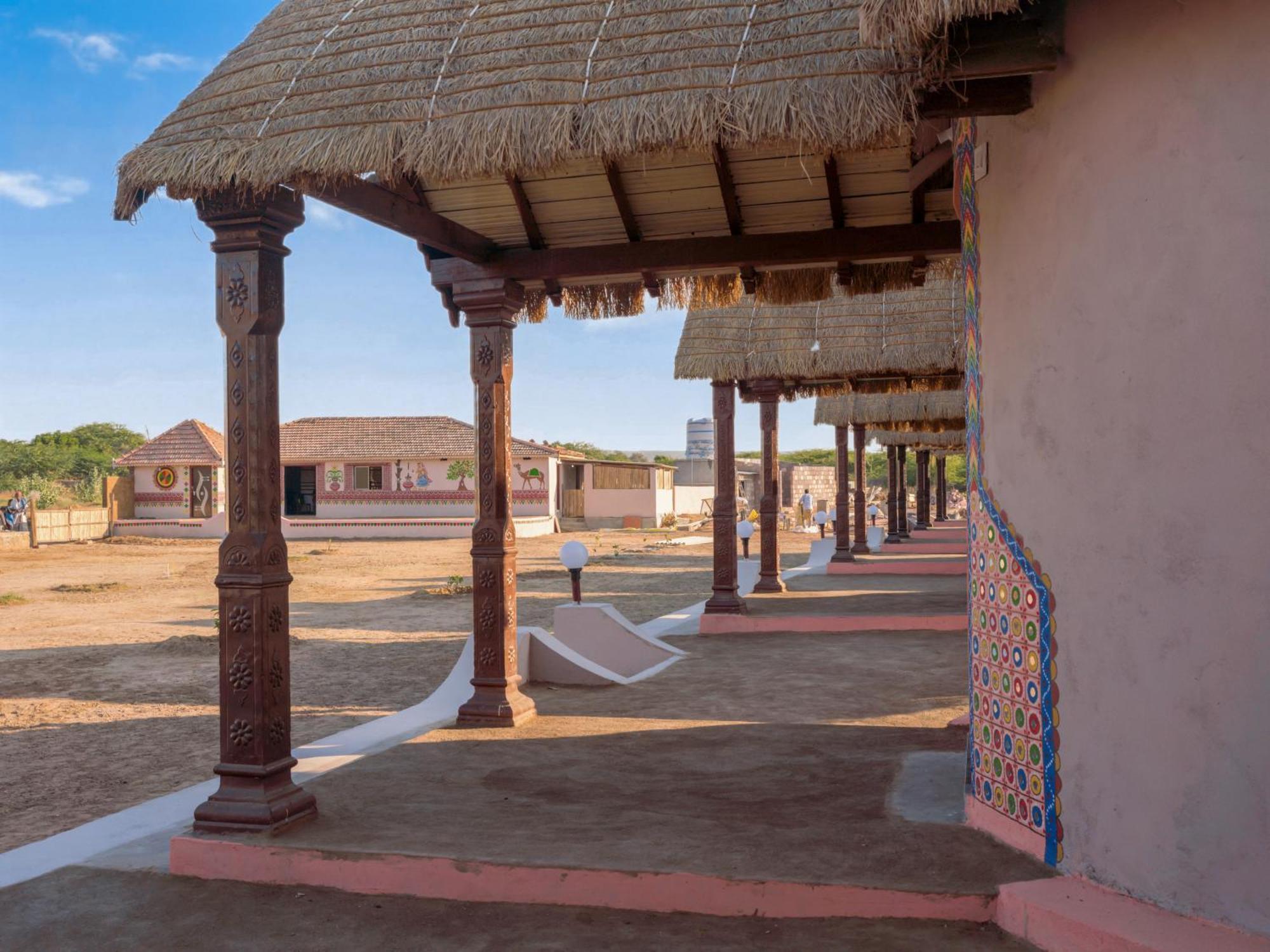 Dholavira Village Resort Ngoại thất bức ảnh