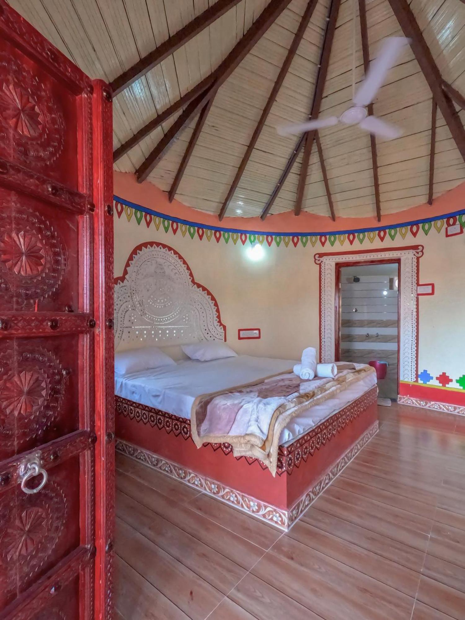 Dholavira Village Resort Ngoại thất bức ảnh