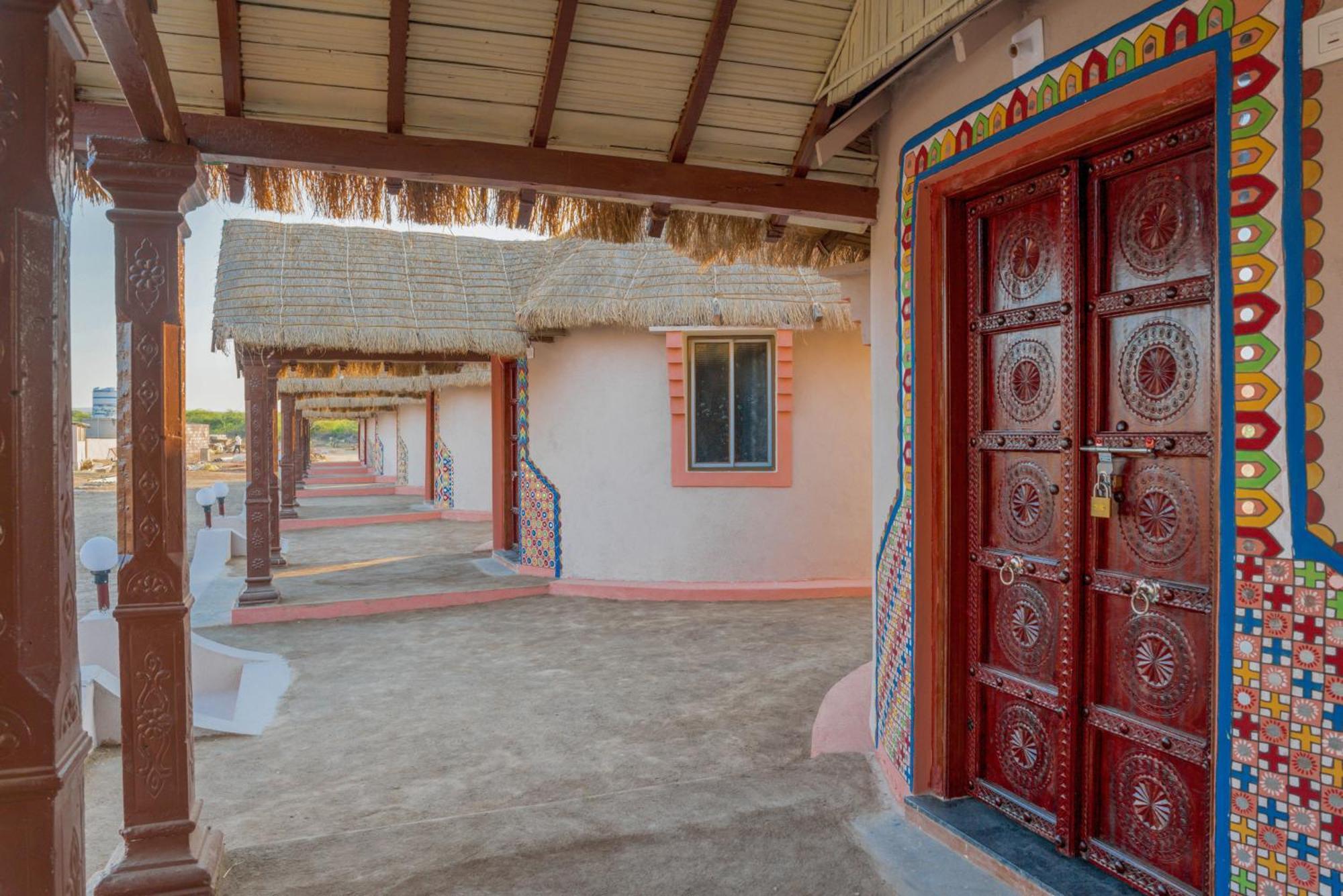 Dholavira Village Resort Ngoại thất bức ảnh