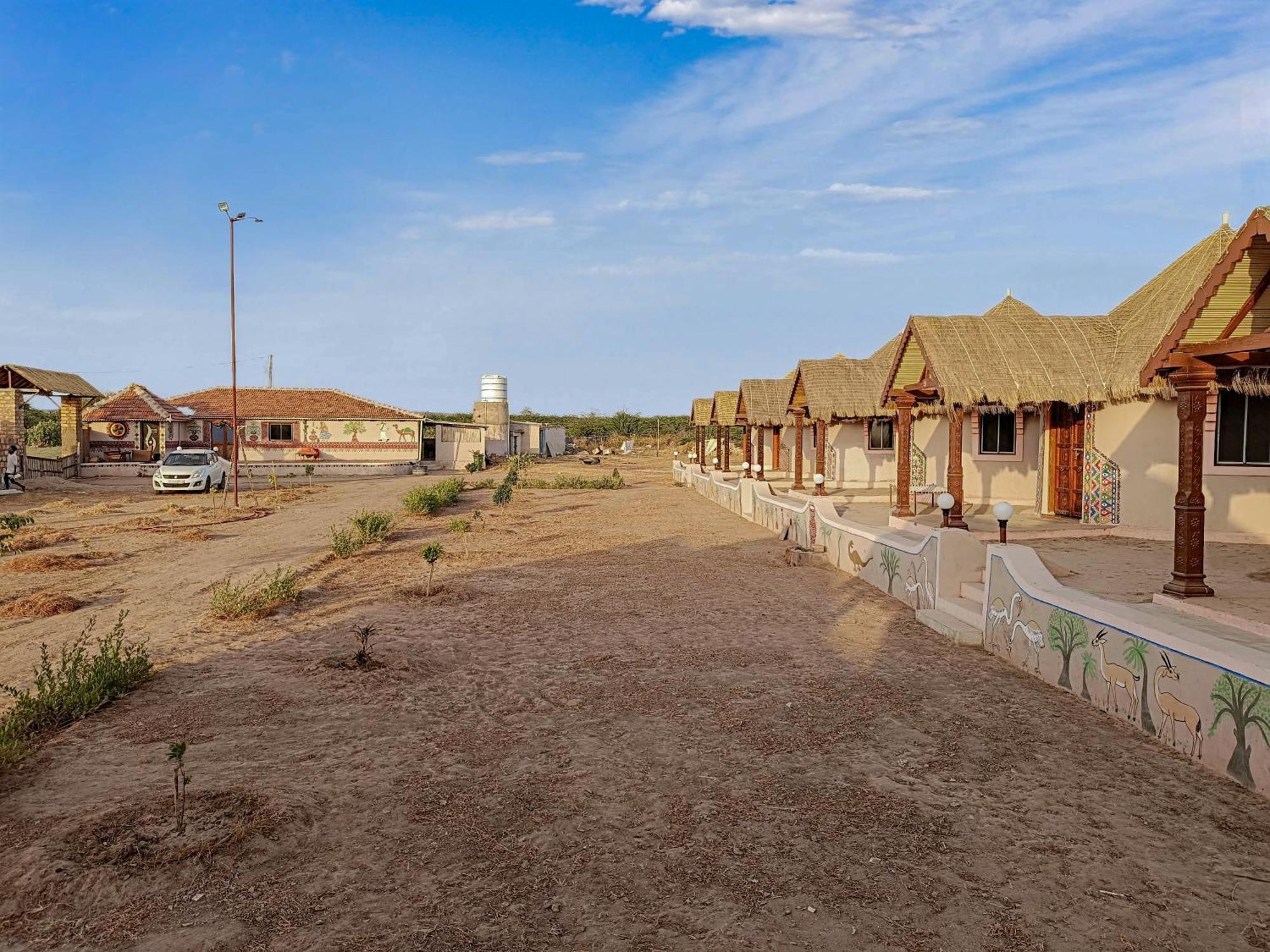 Dholavira Village Resort Ngoại thất bức ảnh
